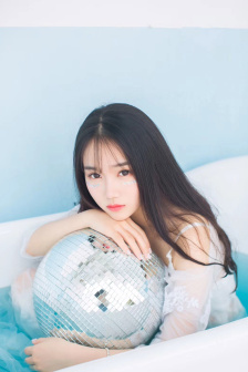 美女美女免费视频